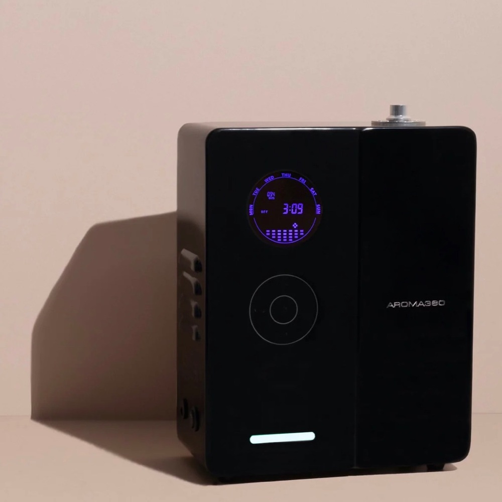 DaVinci360- Technology and luxury combined in a perfect diffuser w/5 scents!